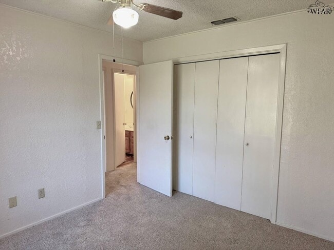 Building Photo - 1513 Hursh Ave