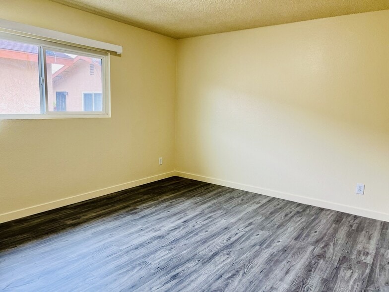 Building Photo - 812 S Taylor Ave