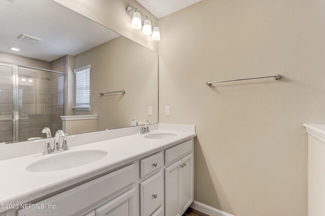 Building Photo - 1325 Salt Ridge Ave