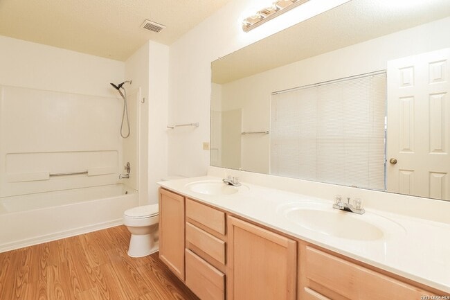 Building Photo - 11926 Auburn Brook