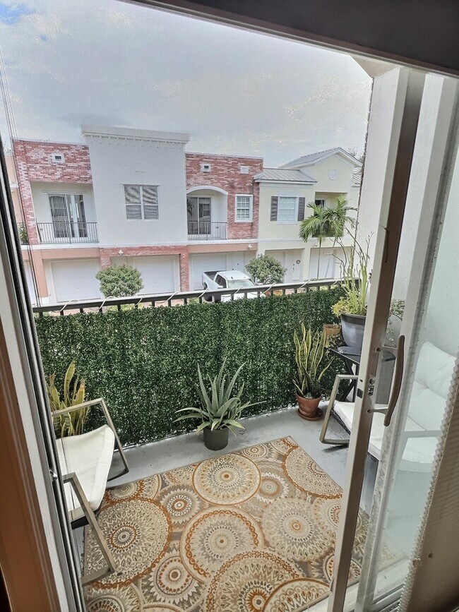 Building Photo - 10320 SW Stephanie Way