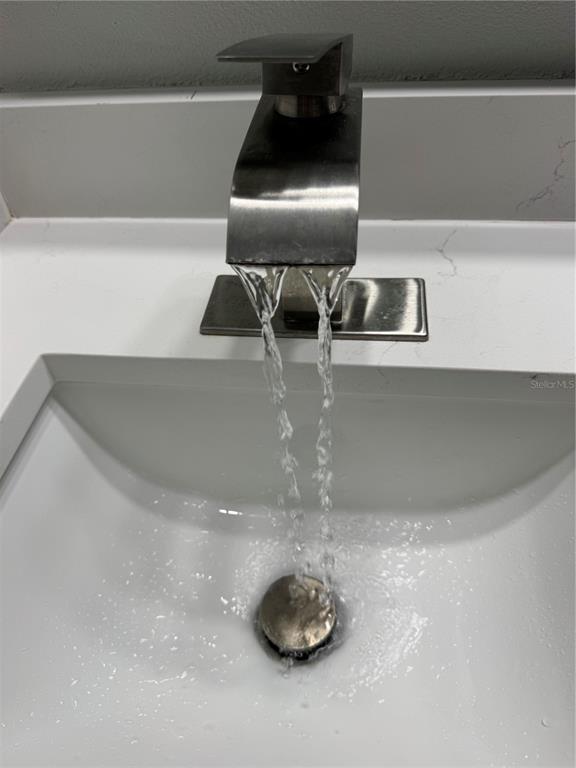 Building Photo - 2569 Grassy Point Dr