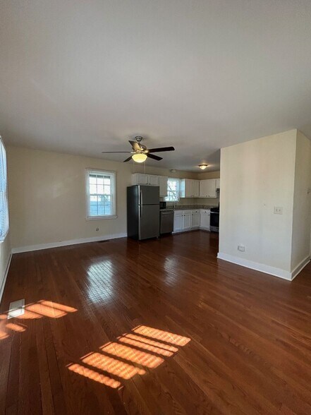 Building Photo - 61 Cooper St