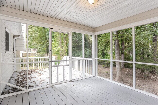 Building Photo - 7030 Steel Wood Dr NW