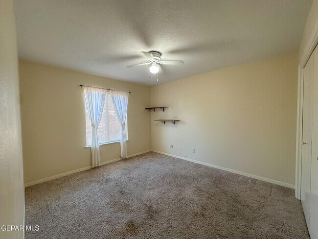 Building Photo - 6916 Polvadera Dr