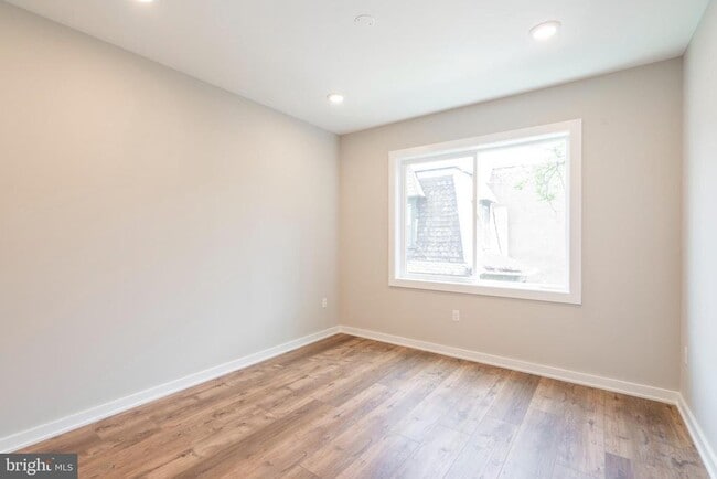 Building Photo - 435 N 35th St