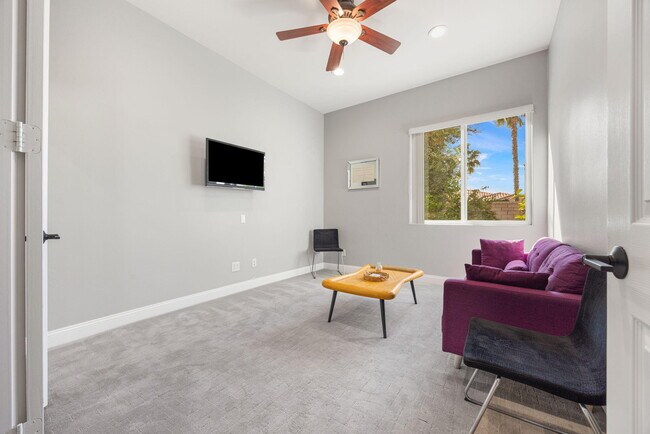 Building Photo - 49392 Hohokam River St