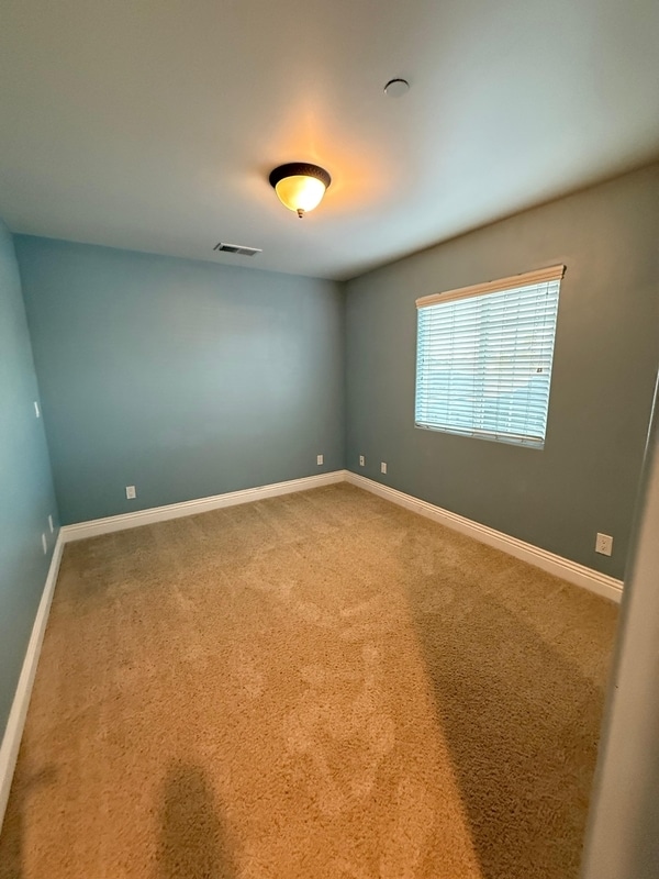 Building Photo - 480 Park Way