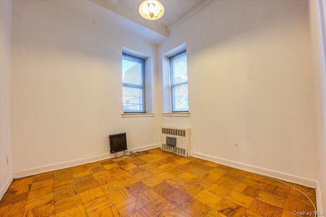 Building Photo - 102-55-102-67 67th Dr