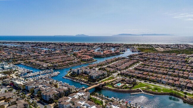 Building Photo - 4008 Tradewinds Dr
