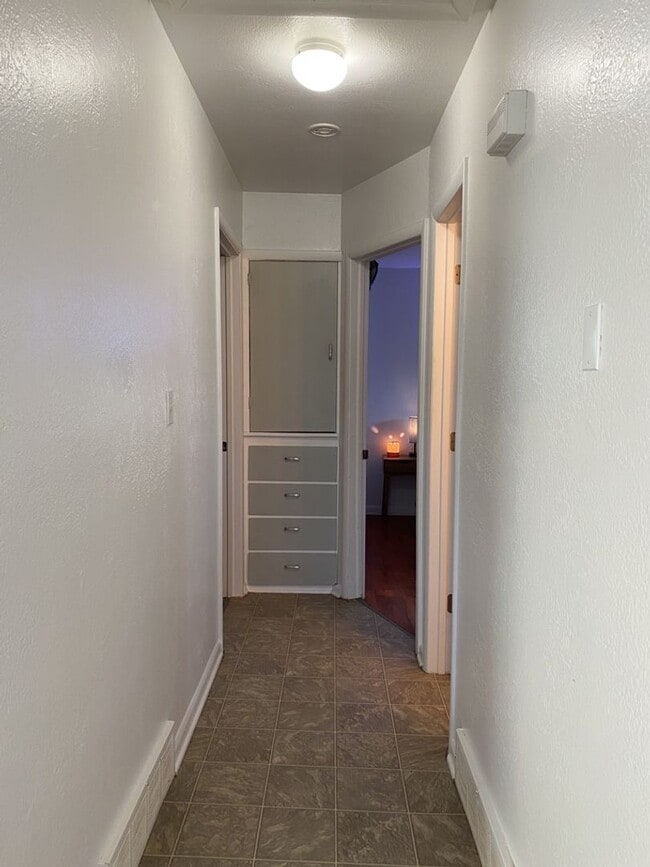 Building Photo - 1724-1726 Morningside Dr