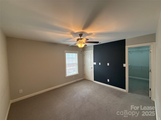 Building Photo - 2225 Camalier Ln
