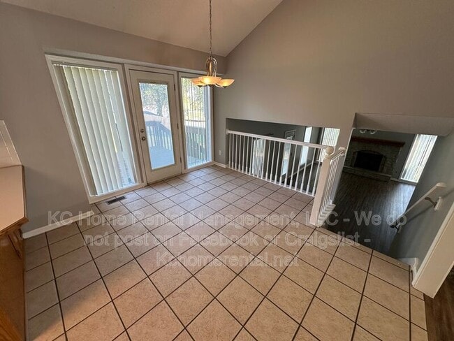 Building Photo - 3304 NW 84th Terrace