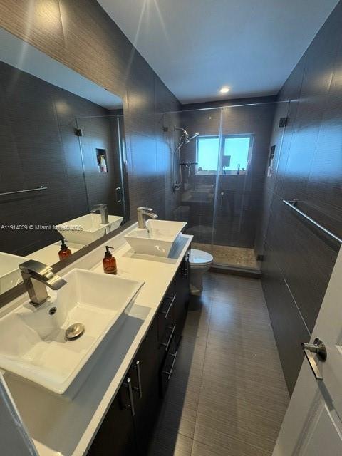 Building Photo - 12520 SW 107th Ave