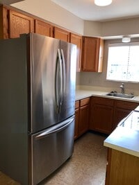 Building Photo - 55+ Senior Housing -Pendleton Club Apartments