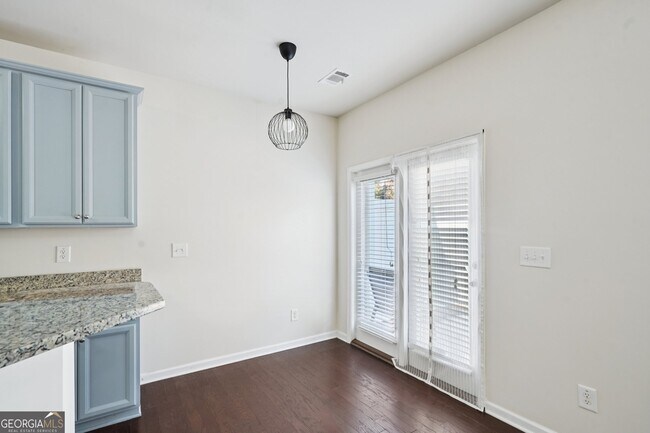 Building Photo - 186 Granite Way