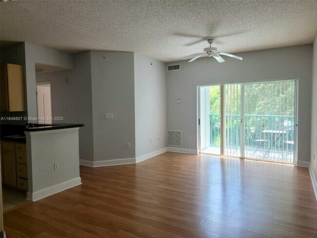 Building Photo - 6001 SW 70th St