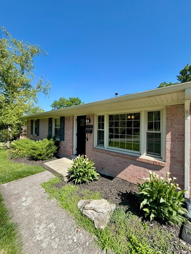 Building Photo - 3339 Sutherland Dr