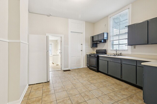 Building Photo - 1830 Elysian Fields Ave