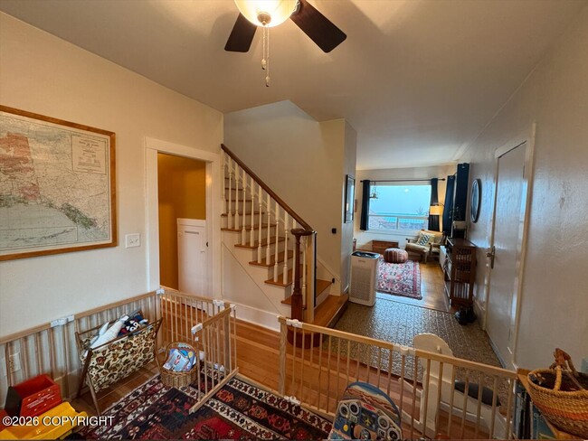 Building Photo - 636 Main St