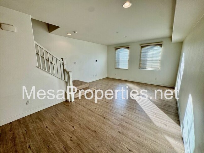 Building Photo - 340 N Fenimore Ave