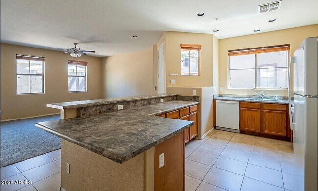 Building Photo - 1330 S Aaron