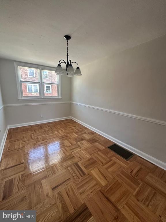 Building Photo - 2204 Lynn Blvd