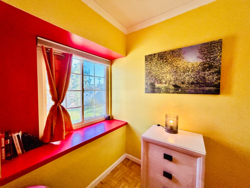 Building Photo - 8871 Belmont St