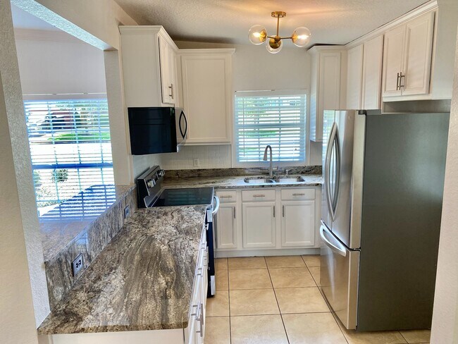 Building Photo - 1817 Loch Berry Rd