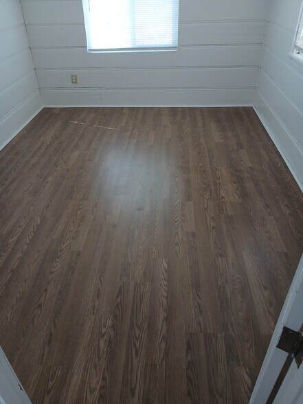 Building Photo - 5476 Adobe Rd
