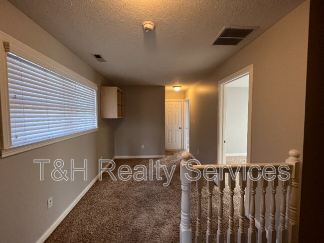 Building Photo - 2029 Ruckle St