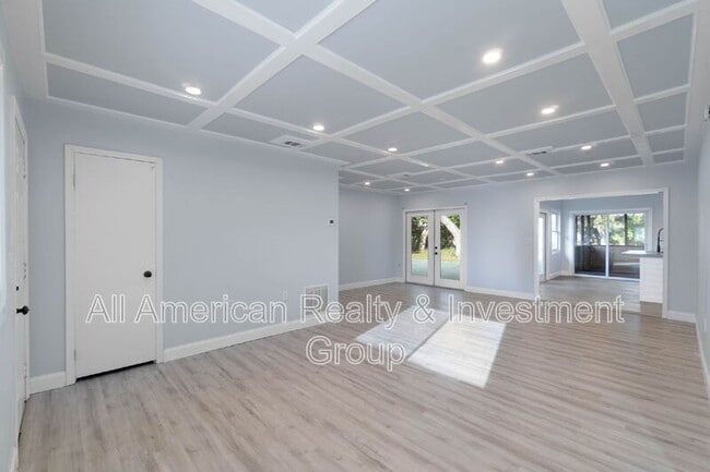 Building Photo - 19 Eglin St