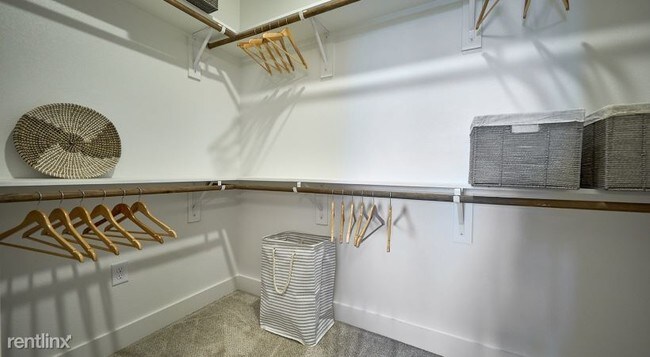 Building Photo - 2 br, 2 bath Condo - 1020 Texas St