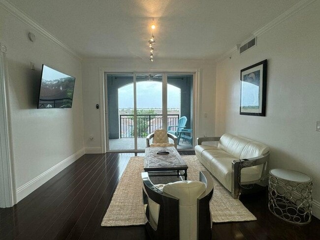 Building Photo - 1660 Renaissance Commons Blvd