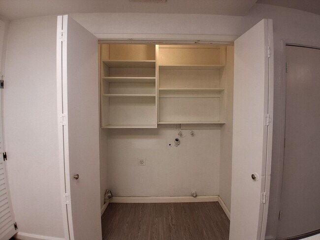 Building Photo - Thistlewood3505/3507