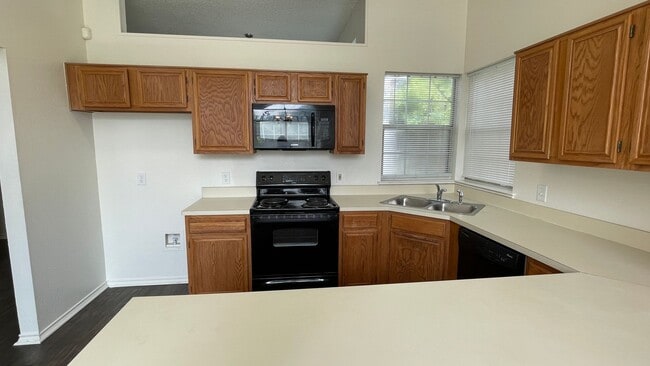 Building Photo - Nice Single Story in Waterford Oaks-Cedar Hill