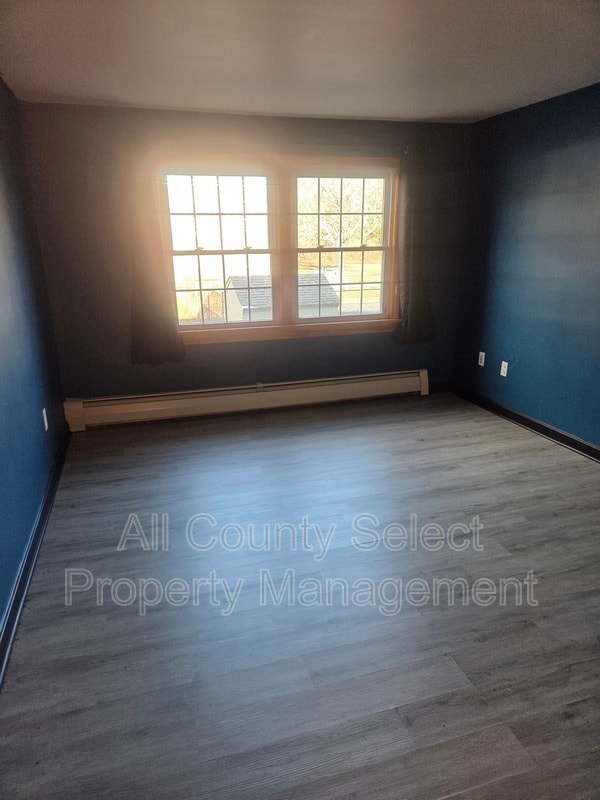 Building Photo - 14 Woodman Way