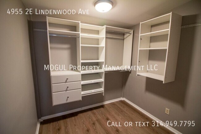 Building Photo - 4955-492E Lindenwood Ave