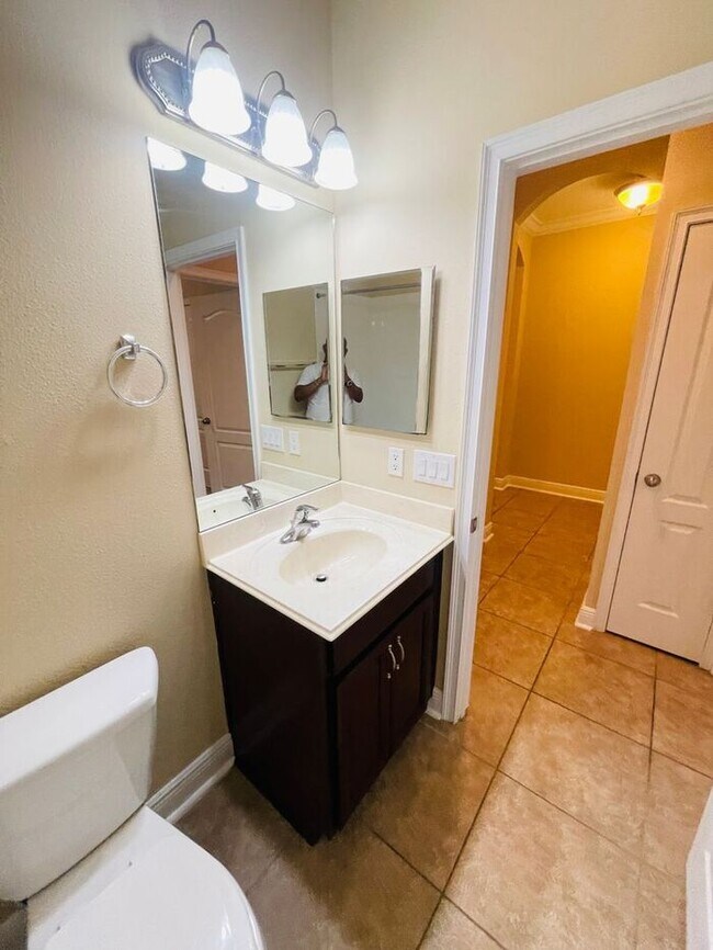 Building Photo - Thornhill Park-11507 Wakeworth St Orlando FL 32836