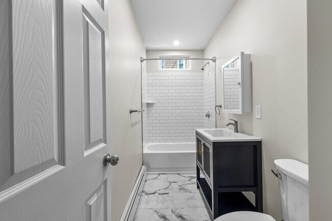 Building Photo - 60 Nelson St