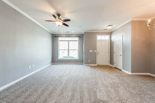 Building Photo - 2224 Valley Edge Dr