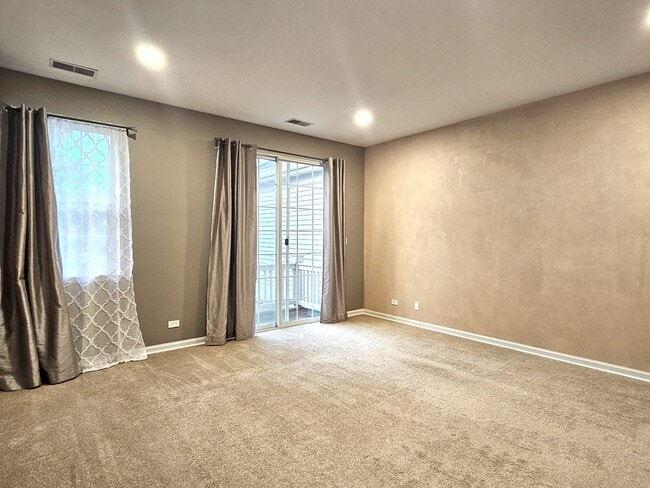 Building Photo - 8808 Concord Ln