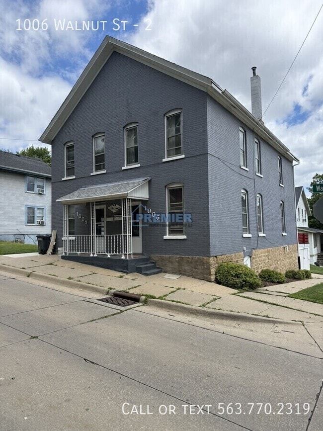 Building Photo - 1006 Walnut St