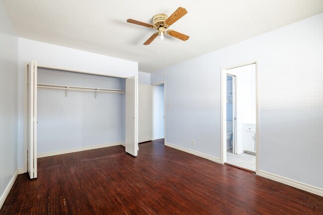Building Photo - 123 N Spruce St