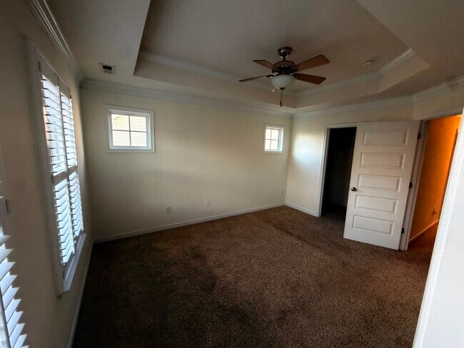 Building Photo - 8217 Center Path Ln