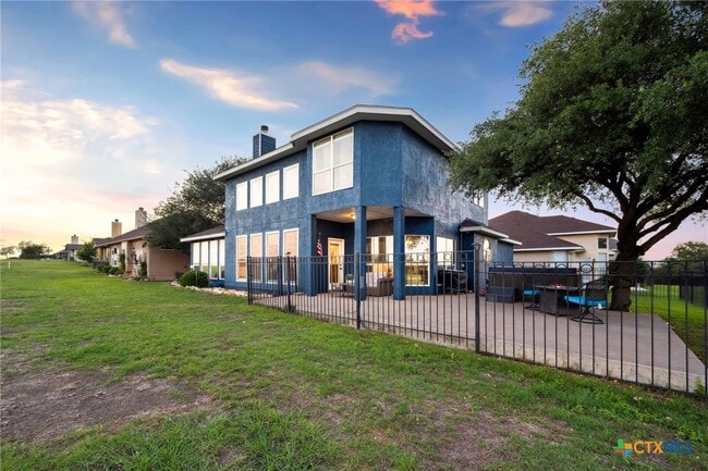 Building Photo - 120 Seth Raynor Pl