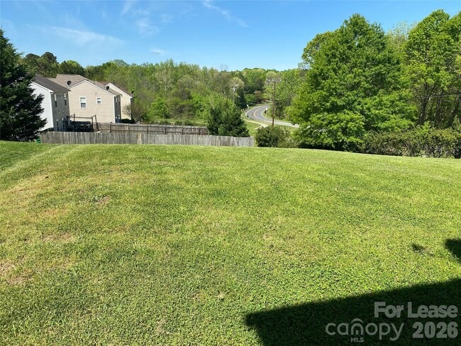 Building Photo - 7302 Woodbourne Ln