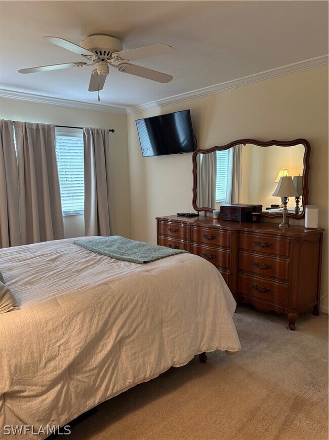 Building Photo - 4912 Tamiami Trl E