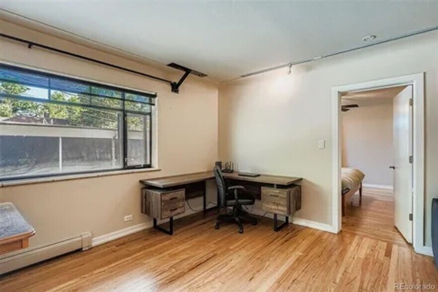 Building Photo - 636 N Washington St