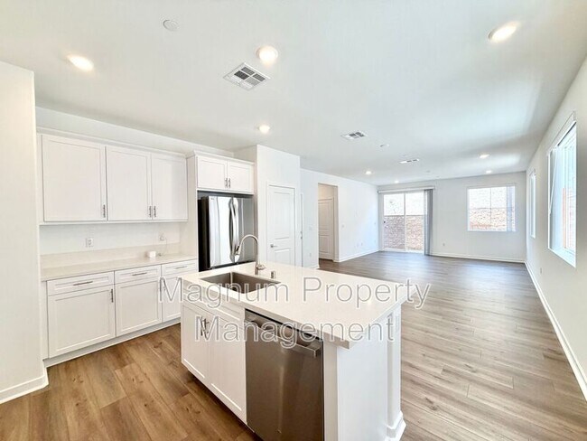 Building Photo - 31404 Lolite Dr